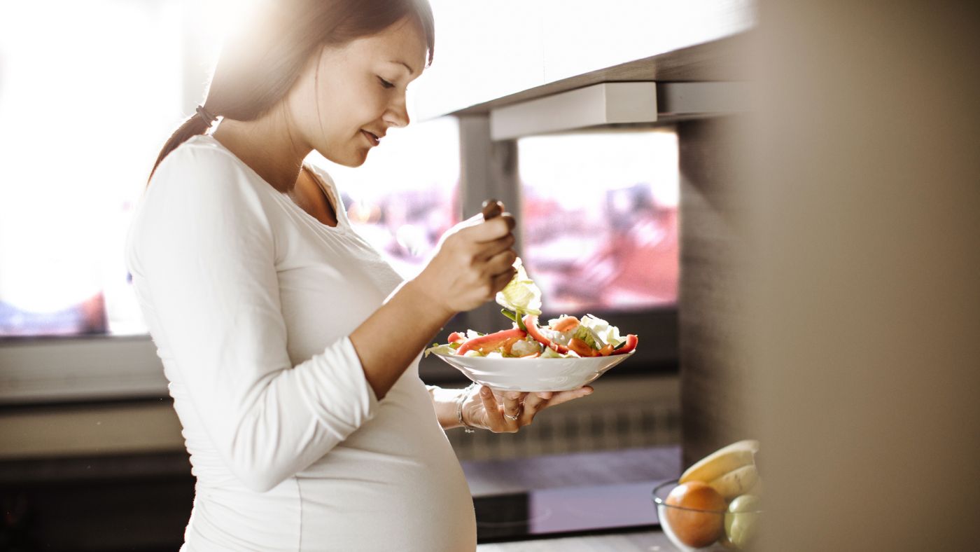Je suis enceinte, qu’est-ce que j’ai le droit de manger ?