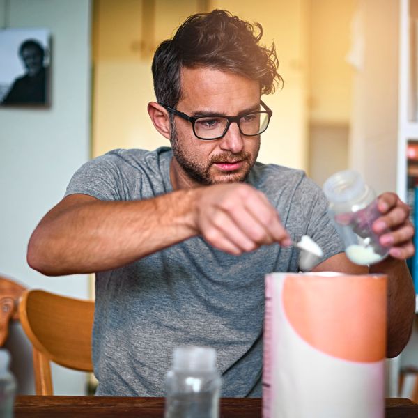 Comment bien préparer le biberon de mon bébé ?