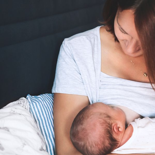 Entre les montées douloureuses et les problèmes de quantité, comment gérer mes montées de lait ?